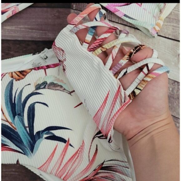 TiniBikini floral white textured strappy high waisted Women's 2 piece Bi… - Picture 5 of 10